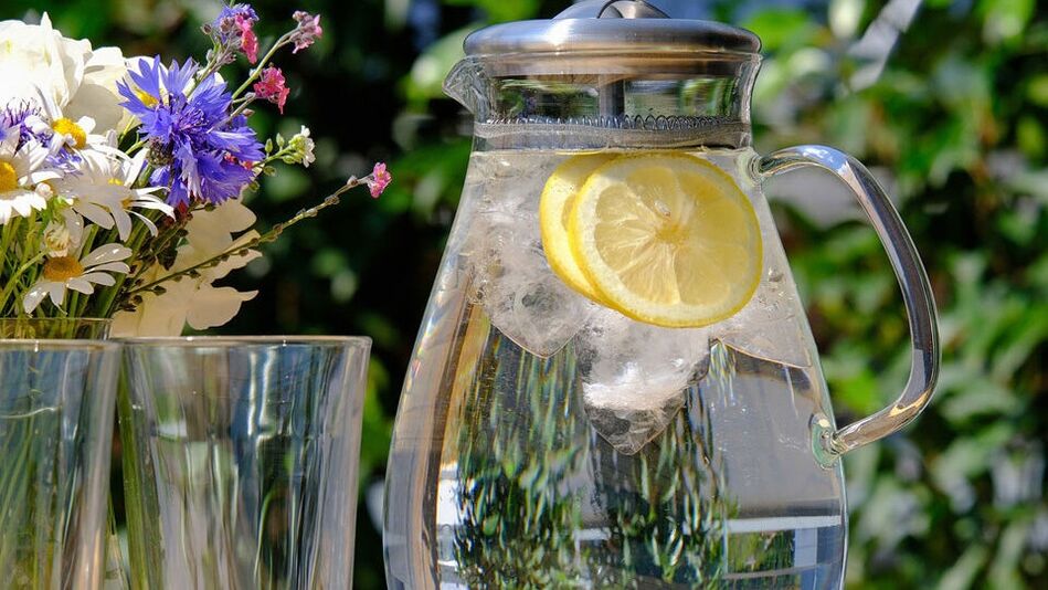 вода с лимон на диета